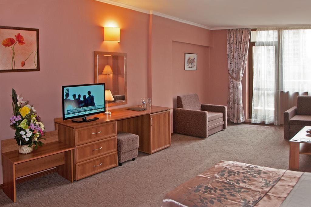 Hotel Real Plovdiv Cameră foto